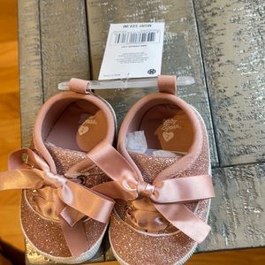 New with tags! Girls shoes.
